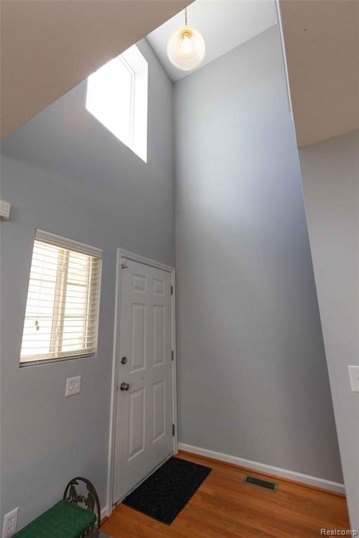 5058 Clintonville Pines Drive, Clarkston, MI — Photo 2