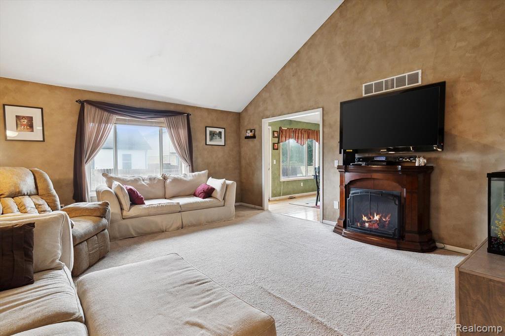 12226 HANNAH Lane, Carleton, MI 48117 — Photo 6