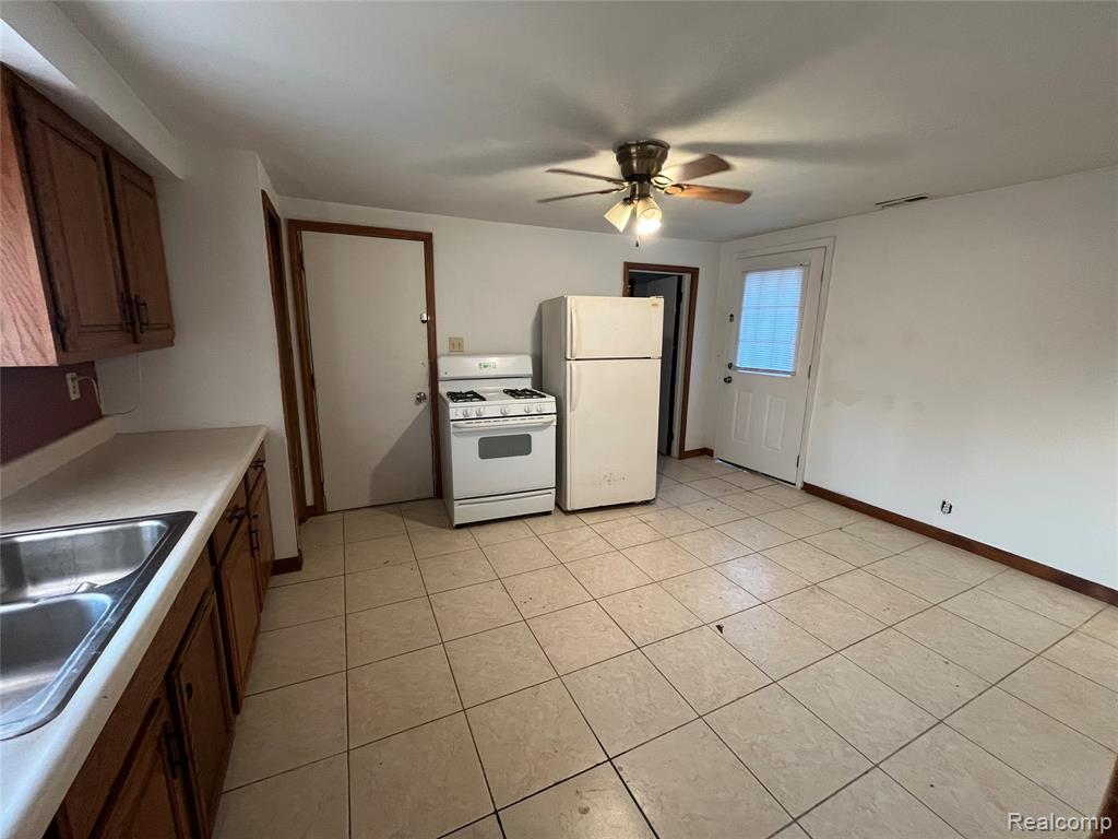 4218 Babcock #1 Road, Lexington, MI 48450 — Photo 5