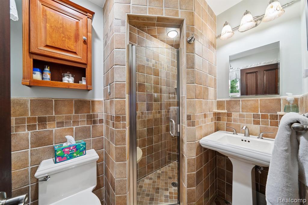 425 Kendry Avenue, Bloomfield Hills, MI 48302 — Photo 26
