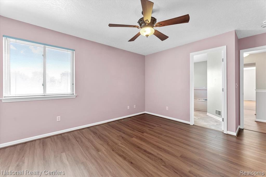 5235 Barbara Avenue, Trenton, MI 48183 — Photo 18