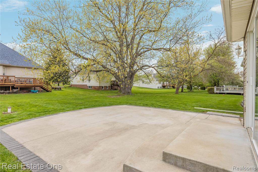 16222 Pine Lake Forest Court, Linden, MI 48451 — Photo 6