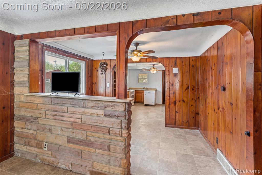 3385 N Genesee Road, Flint, MI 48506 — Photo 4