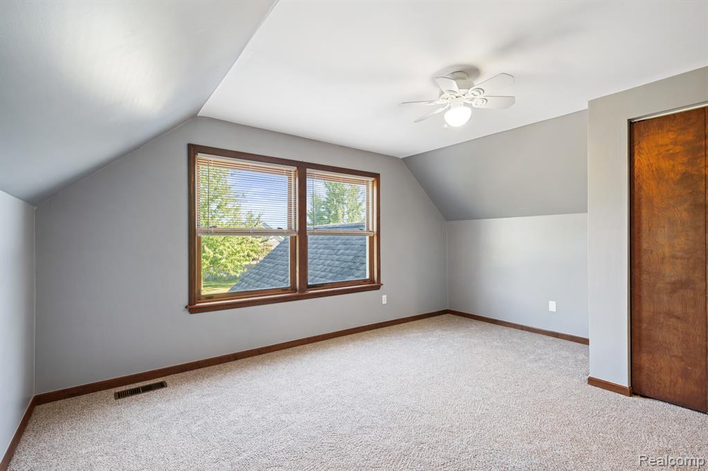 8038 Duquette Road, Brockway, MI 48097 — Photo 24