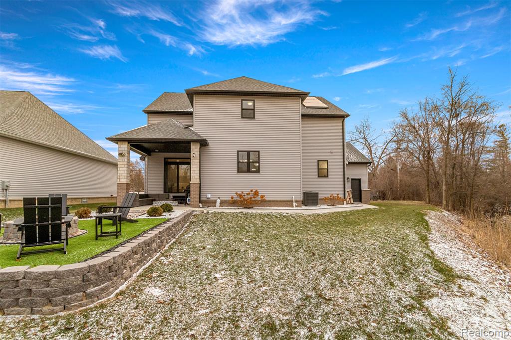 8615 Greendale Drive, Sterling Heights, MI 48312 — Photo 42
