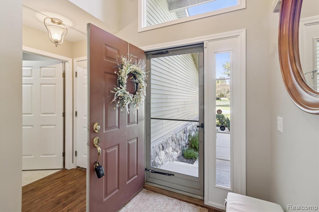 935 Mildred J Court, Brighton, MI 48116 — Photo 6