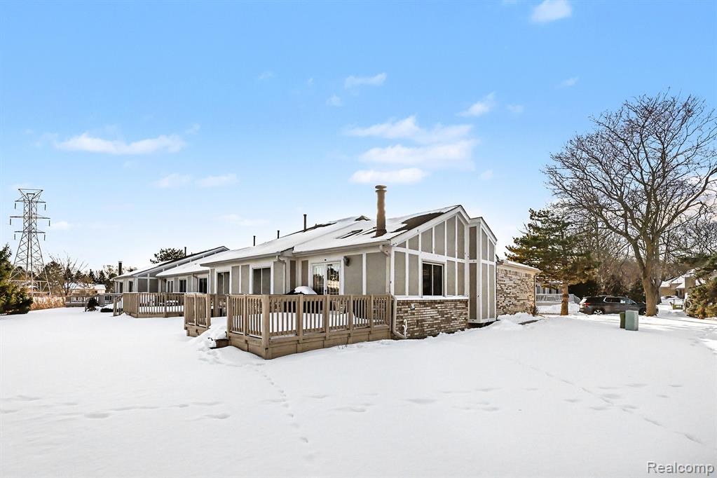 42146 Hidden Brook Drive, Clinton Twp, MI 48038 — Photo 4