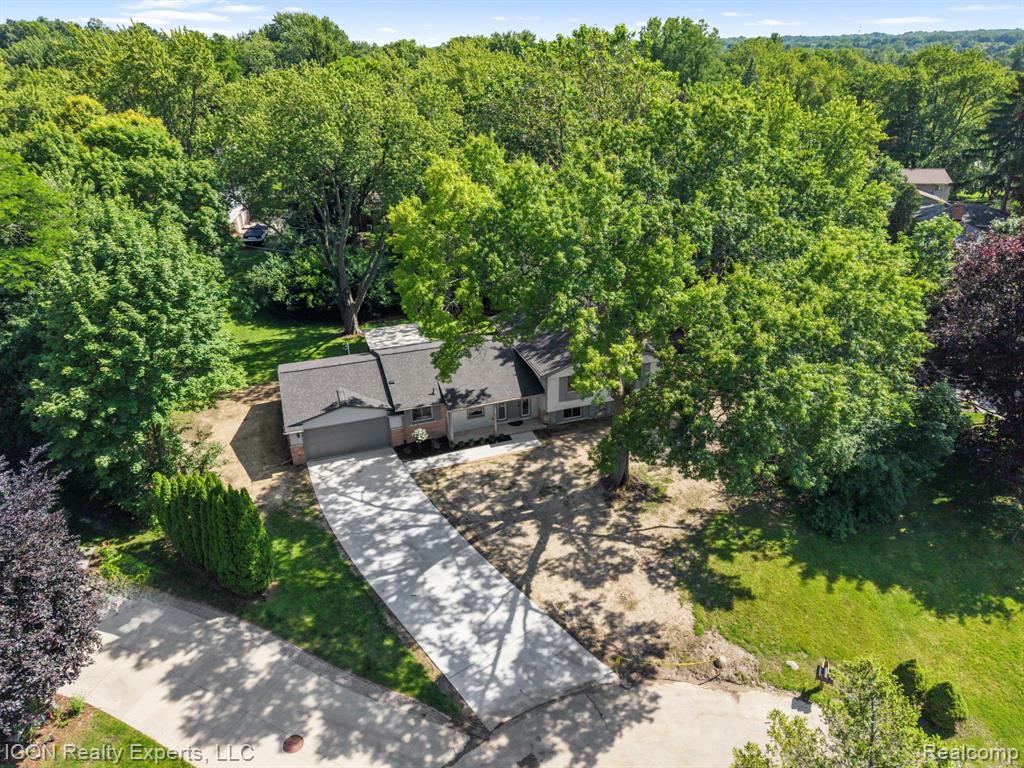 4089 Aberdeen Court, West Bloomfield, MI 48323 — Photo 51
