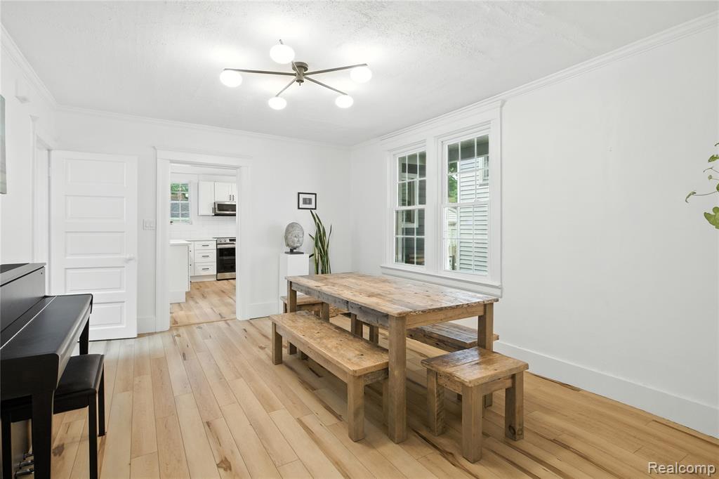 526 Notre Dame Street, Grosse Pointe, MI 48230 — Photo 10