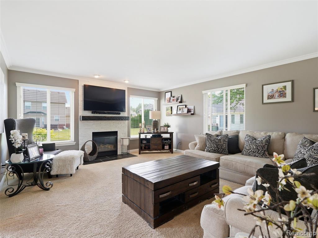23621 Crescent Ridge Drive, New Boston, MI 48164 — Photo 14