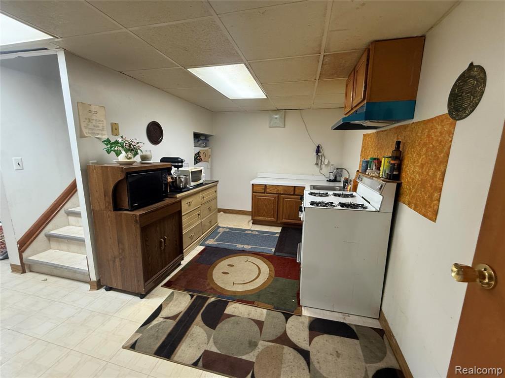 4846 Bayleaf Drive, Sterling Heights, MI 48314 — Photo 15