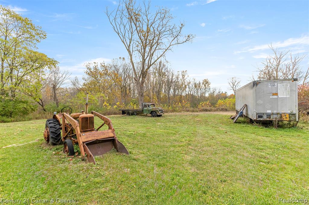 8004 N Farmington Road, Westland, MI — Photo 35
