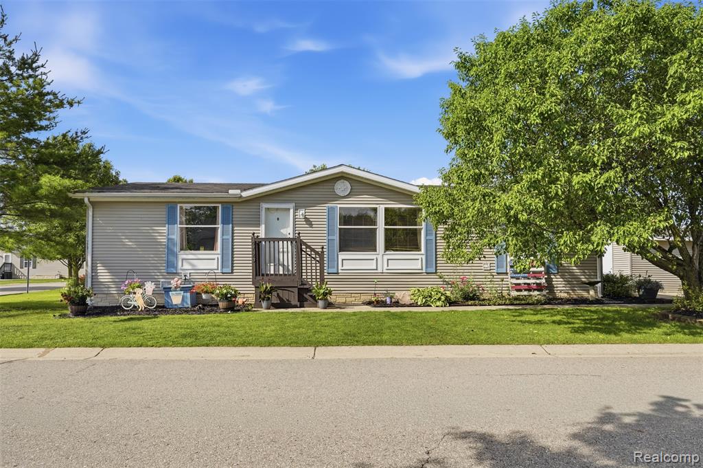 4729 Turtle Creek Drive, Howell, MI 48843 — front exterior