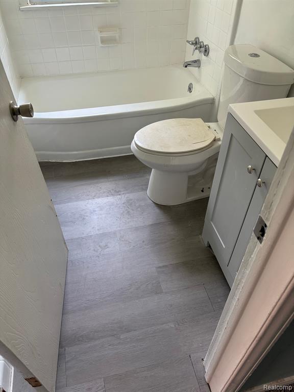 8210 ASBURY Park, Detroit, MI 48228 — Photo 14
