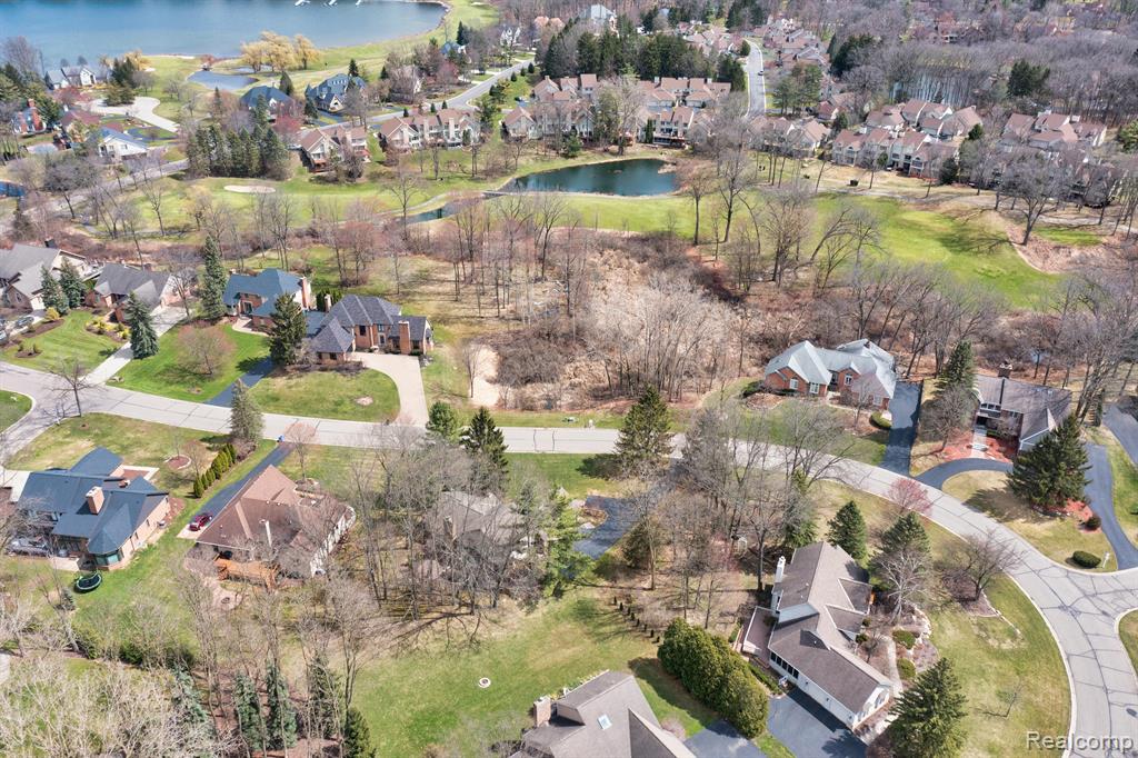 4435 OAK POINTE Drive, Brighton, MI 48116 — Photo 76