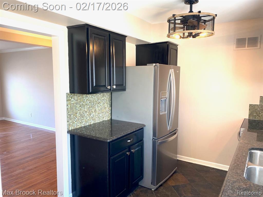 4815 Mansfield Avenue, Royal Oak, MI 48073 — Photo 16