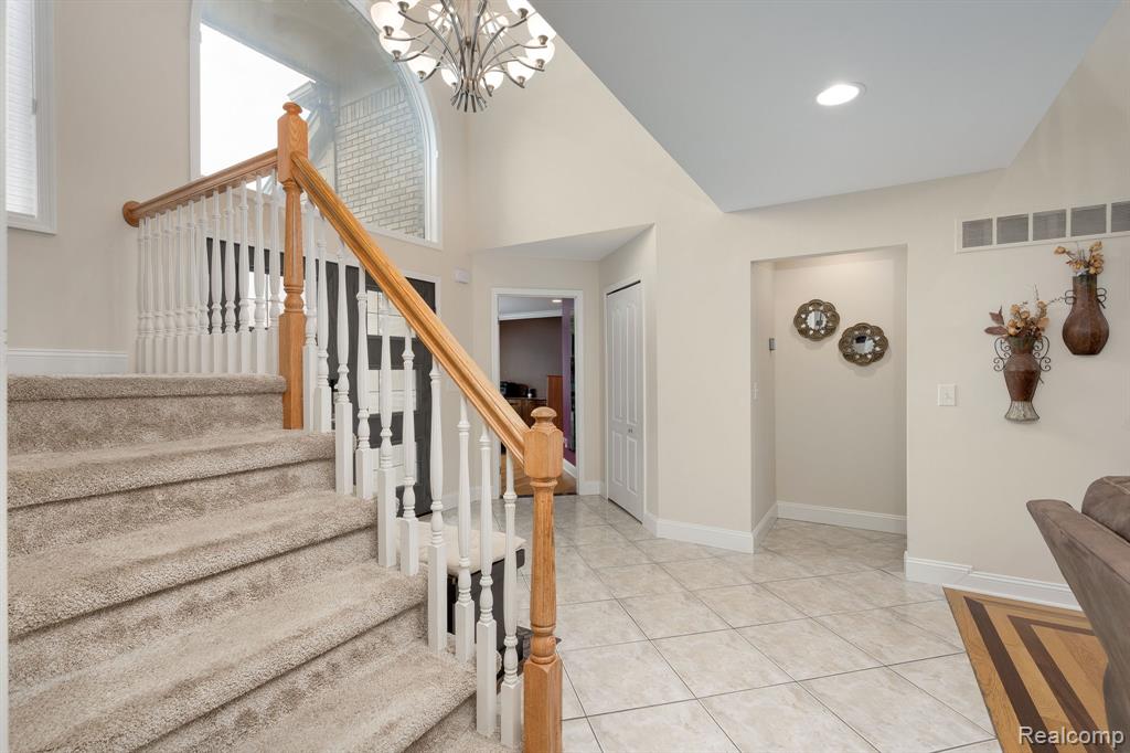 54678 Cabrillo Drive, Macomb, MI 48042 — Photo 7