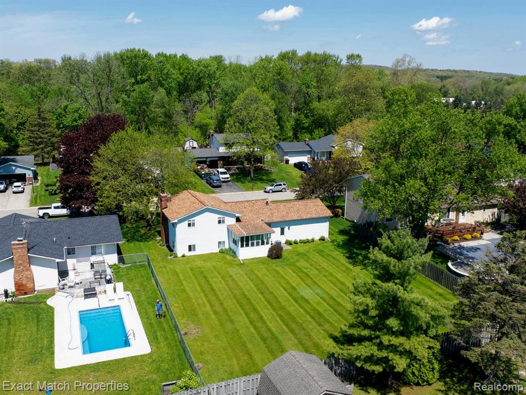 7186 Snow Apple Drive, Clarkston, MI — Photo 5