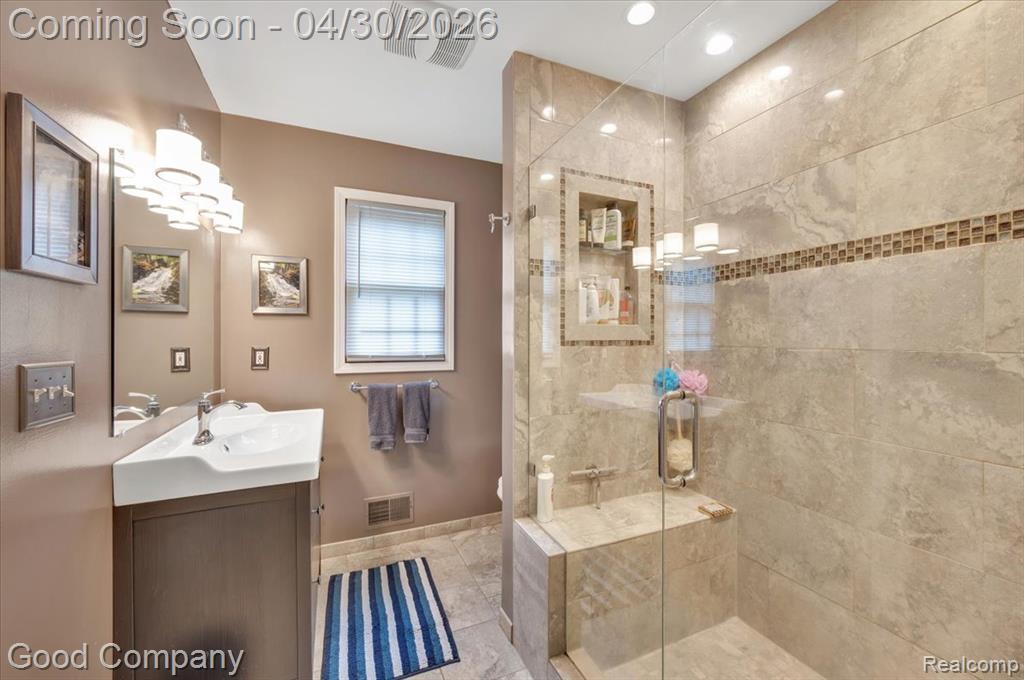 641 Shortridge Avenue, Rochester Hills, MI 48307 — Photo 21