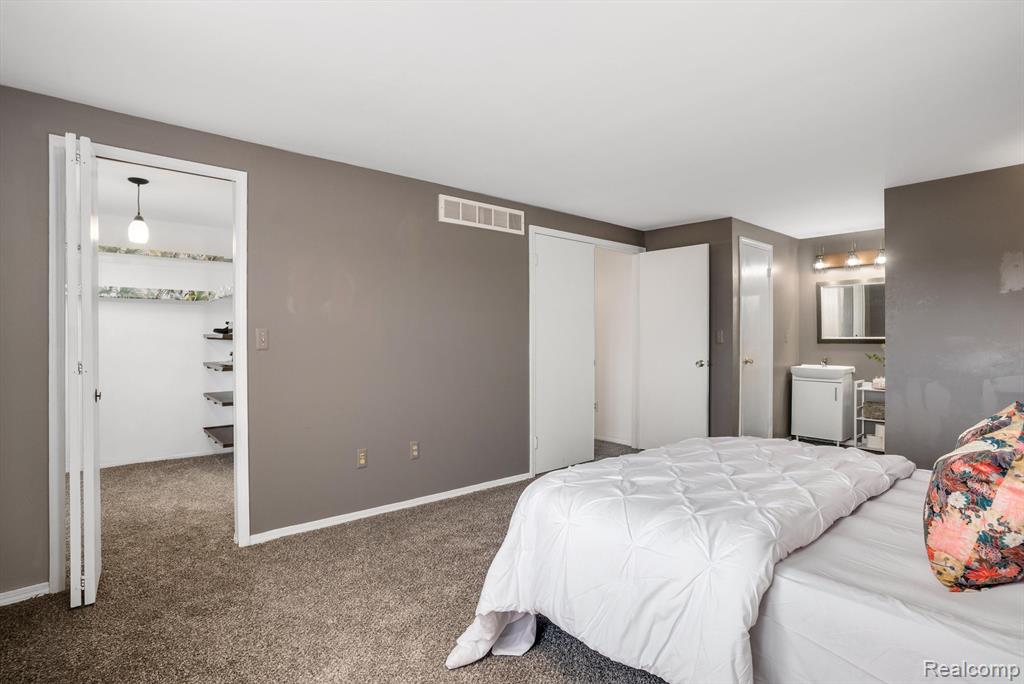42109 ROSCOMMON Street, Northville, MI 48167 — Photo 13