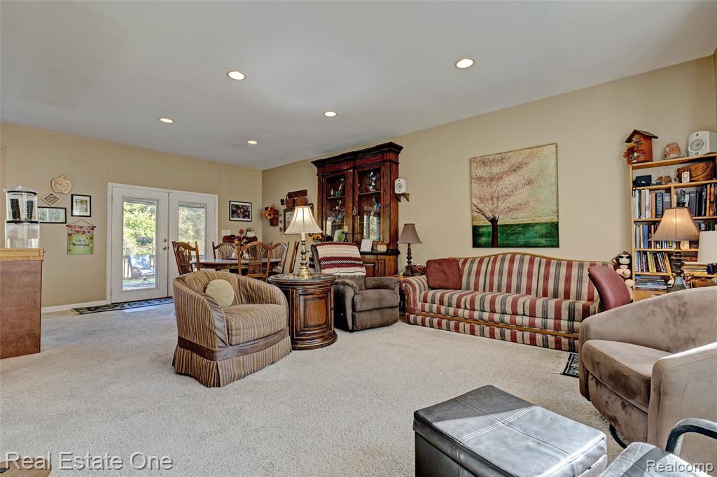 2444 Ray Road, Oxford, MI 48370 — Photo 3