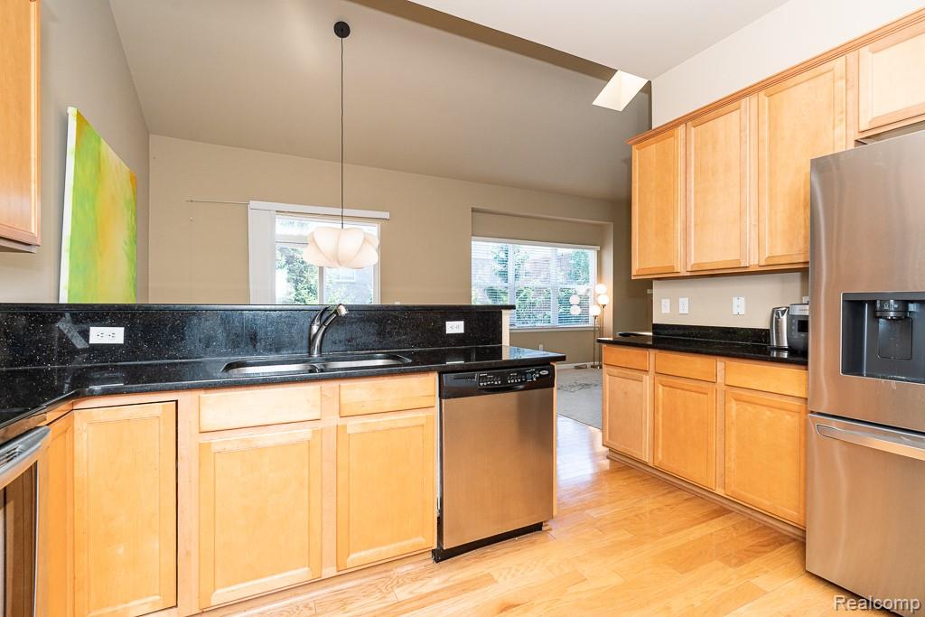 2230 Palmetto, Commerce Twp, MI 48382 — Photo 11