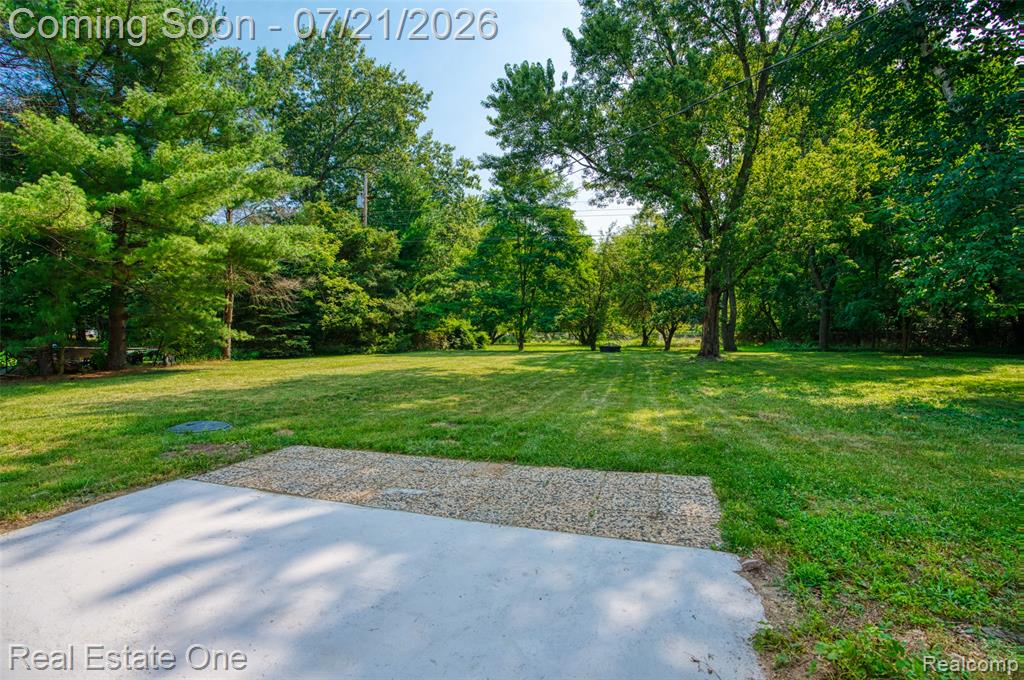 4069 Village Square, Brighton, MI 48114 — Photo 31