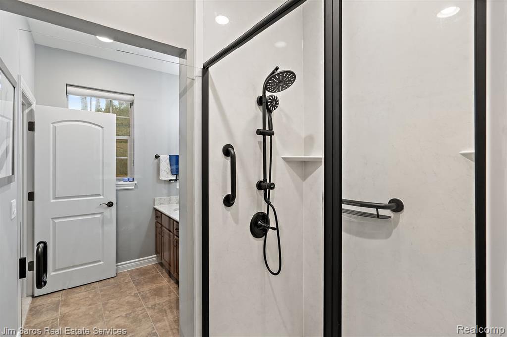 3 S River Court, Grosse Pointe Woods, MI 48236 — Photo 21