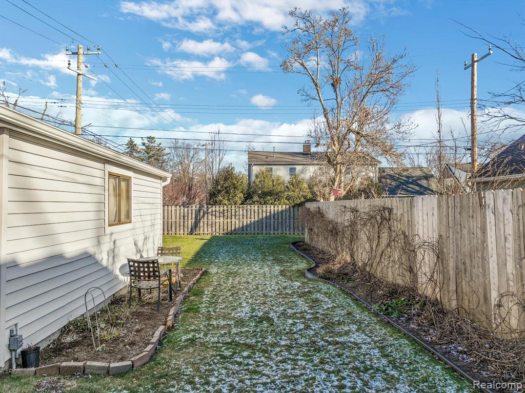 498 Pacific Street, Plymouth, MI 48170 — Photo 11