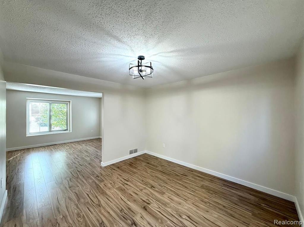 6505 POCAHONTAS Street, Westland, MI — Photo 12