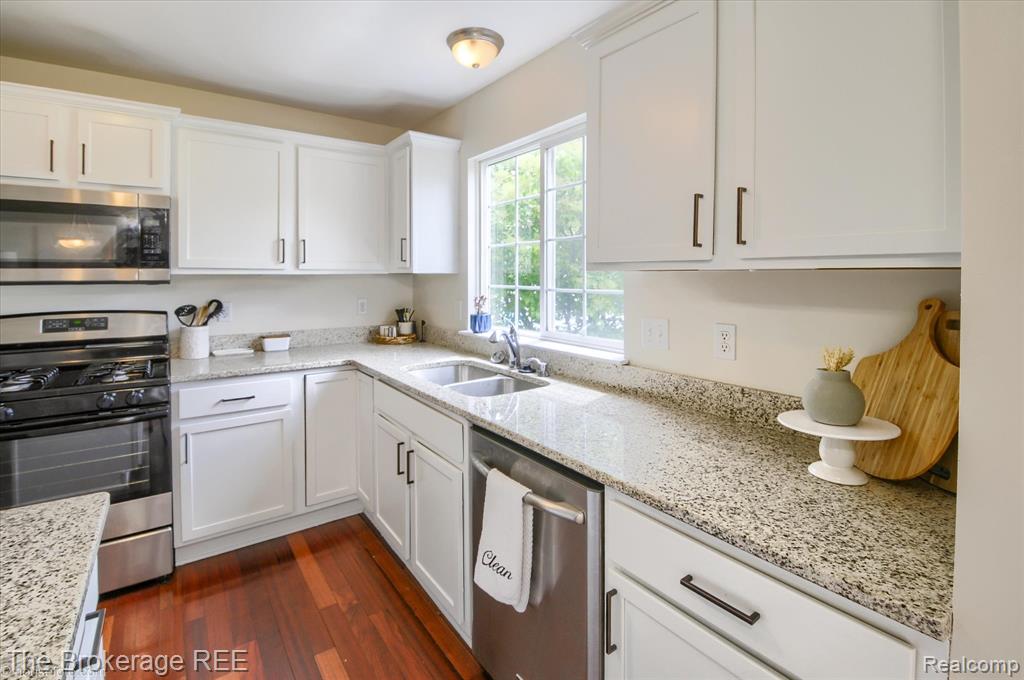 4422 JORDAN Drive, Grand Blanc, MI 48439 — Photo 10