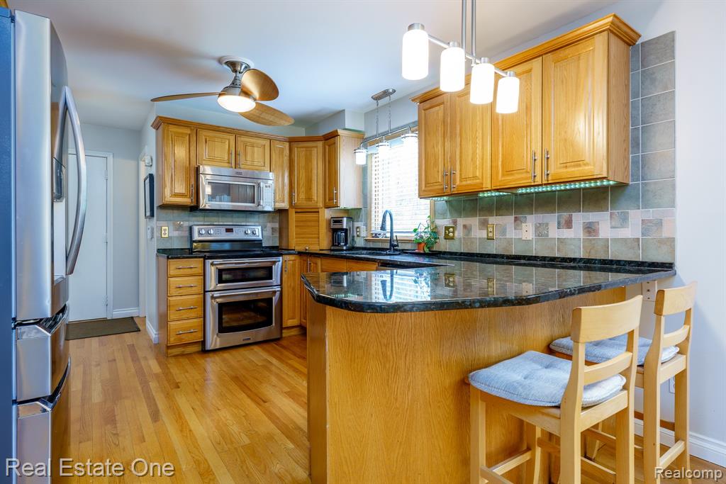 9243 Sherwood Drive, Davisburg, MI 48350 — Photo 7