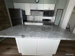 8200 Jefferson Avenue, 1201, Detroit, MI 48214 — Photo 4