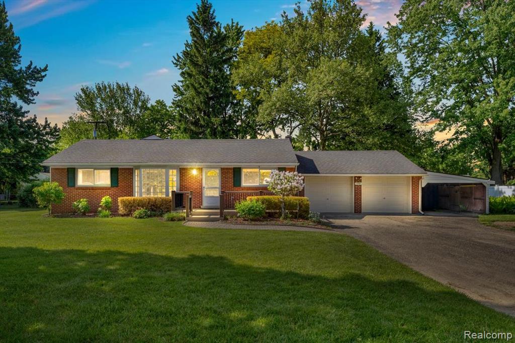 778 Troywood Drive, Troy, MI 48083 — Photo 2