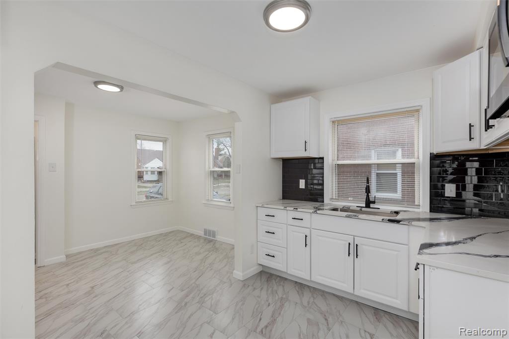 19477 Prest Street, Detroit, MI 48235 — Photo 12