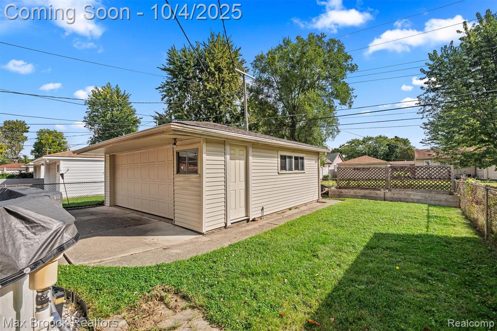 8282 Nightingale Street, Dearborn Heights, MI 48127 — Photo 22