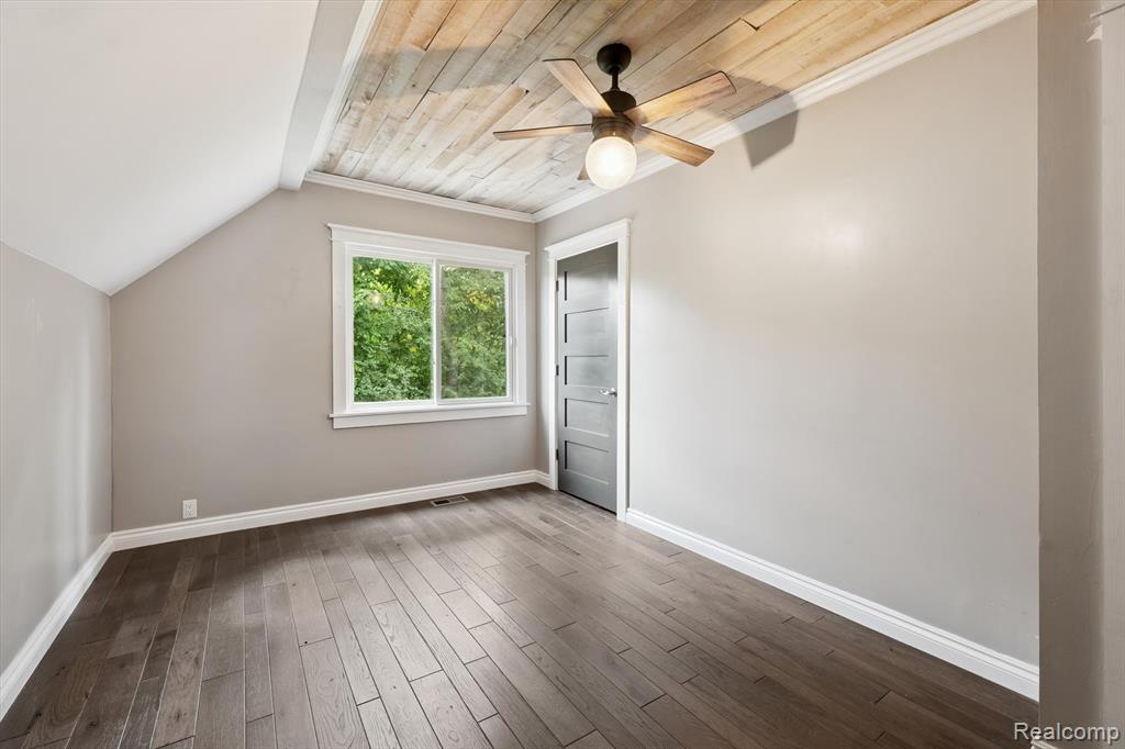 9824 Hidden Acres, South Lyon, MI 48178 — Photo 15