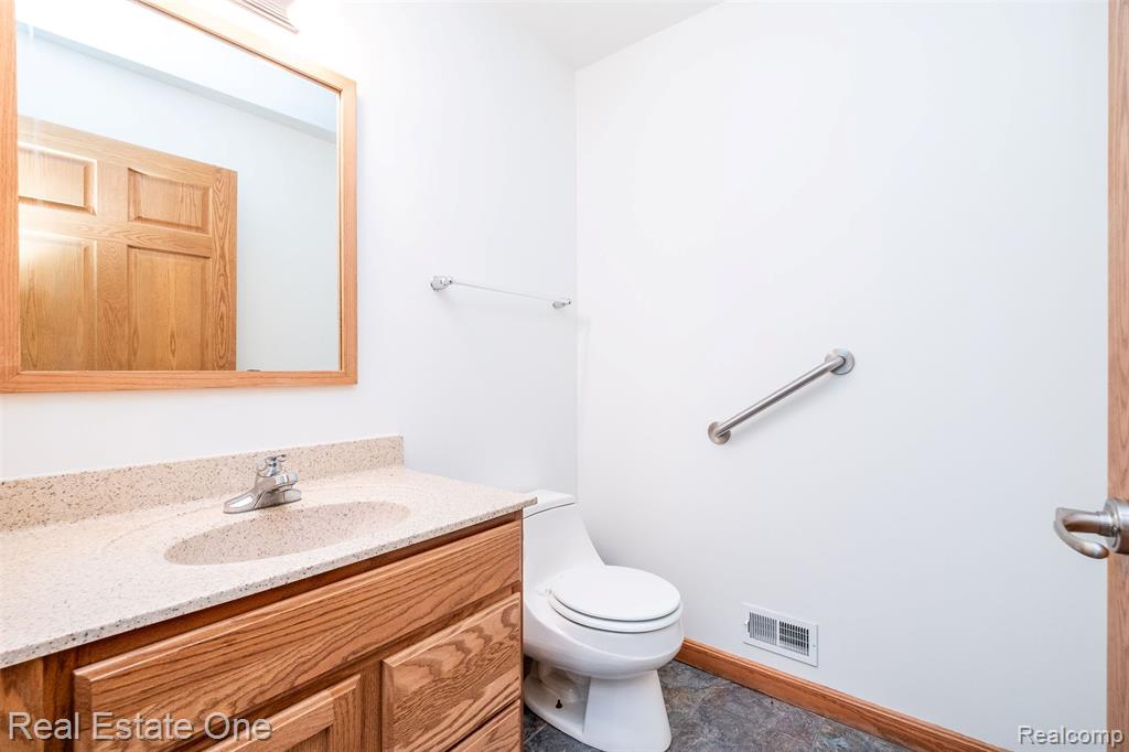 782 Appalachi Street, Commerce Twp, MI 48390 — Photo 38