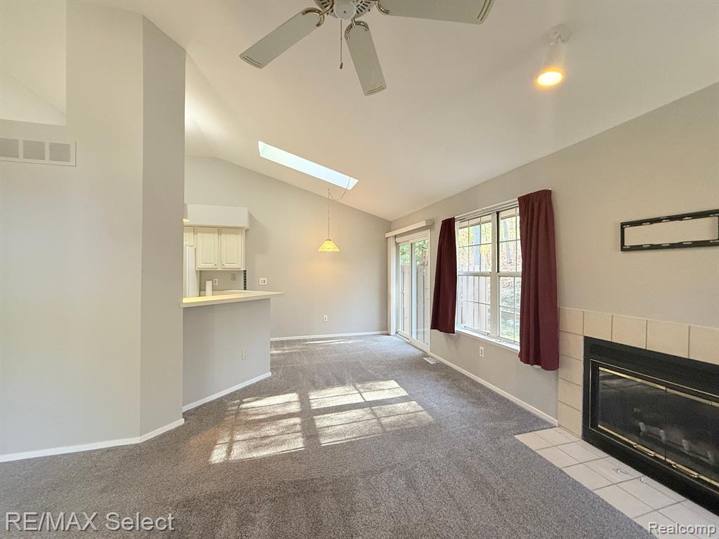 880 WHISPERWOOD Trail, Fenton, MI 48430 — Photo 5