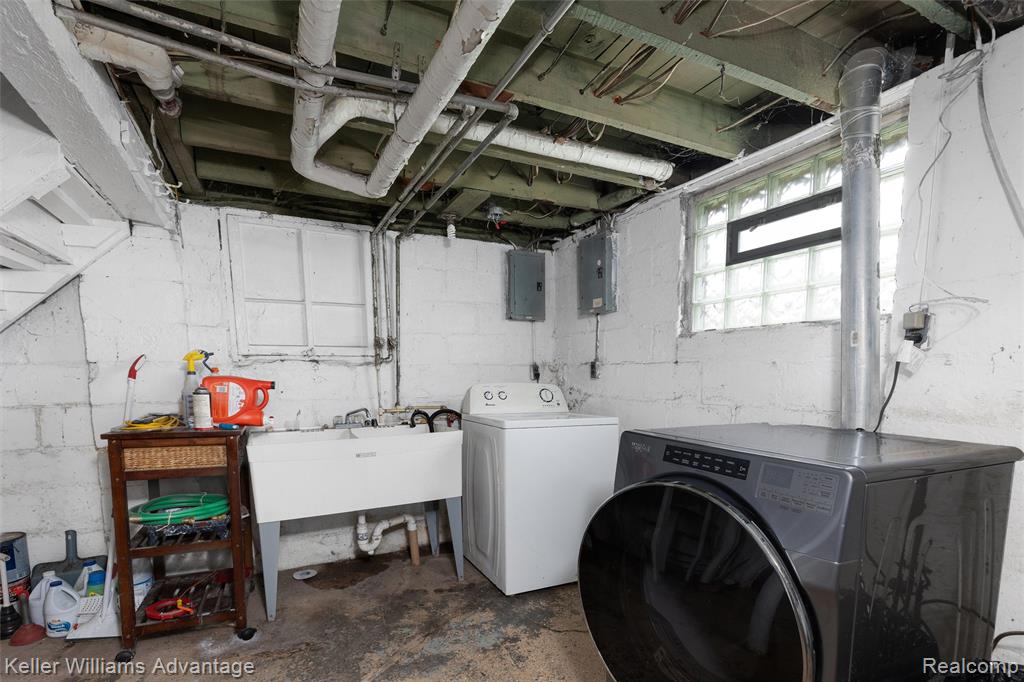 4241 Martin Street, Detroit, MI 48210 — Photo 27