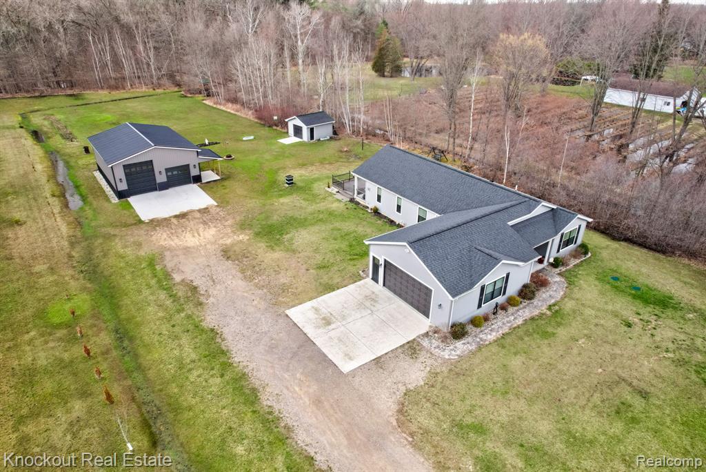 10413 Elms Road, Montrose, MI 48457 — Photo 2