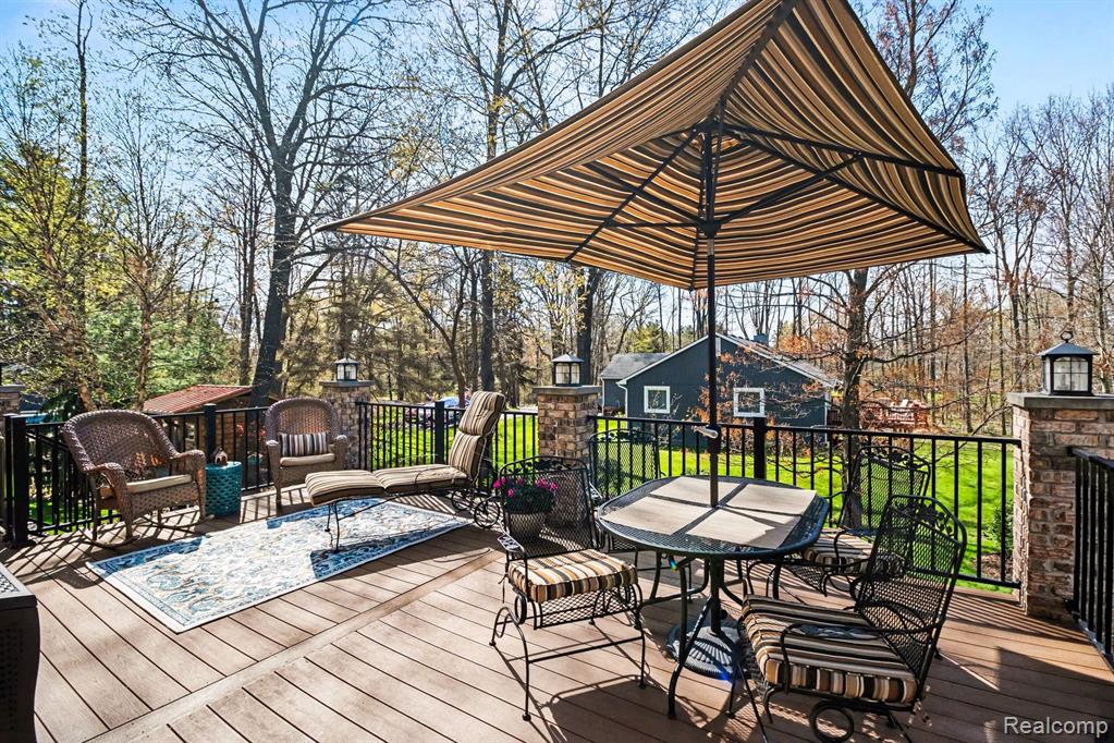 6846 Williamsbury Circle, Clarkston, MI 48348 — Photo 38