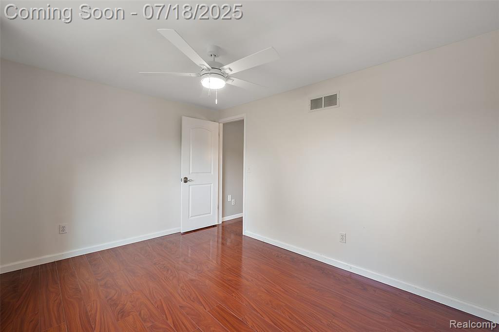 4152 Bloomfield Drive, Sterling Heights, MI 48310 — Photo 47