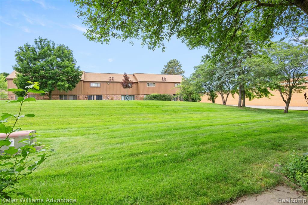 28663 LOWELL N, Southfield, MI 48076 — Photo 27