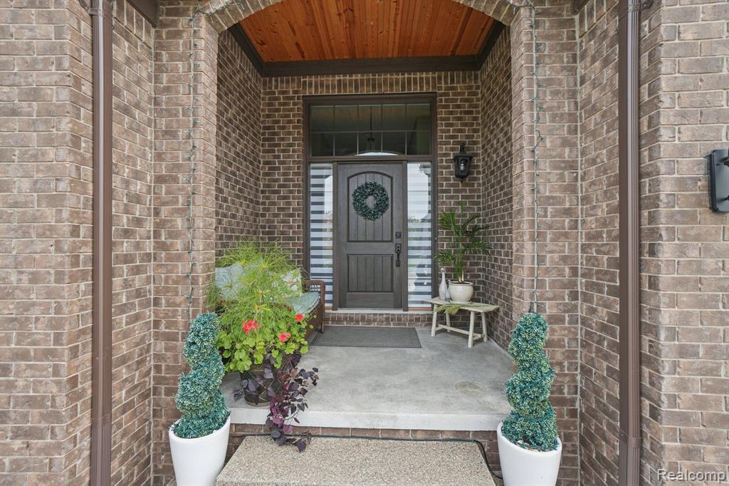54718 LAWSON CREEK Drive, Utica, MI 48316 — Photo 4