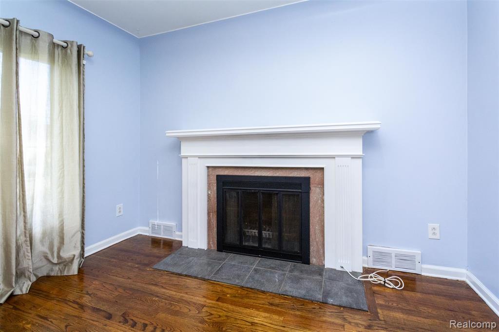 8235 Mackay Court, Utica, MI 48317 — Photo 8