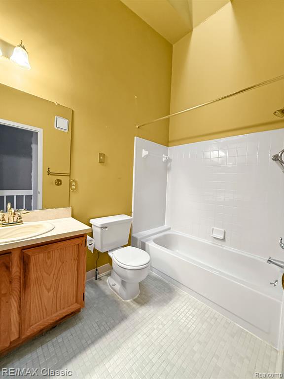 38861 Country Circle, Farmington Hills, MI 48331 — Photo 16