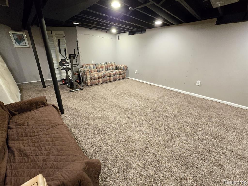 5054 CARNABY Drive, Troy, MI 48085 — Photo 16