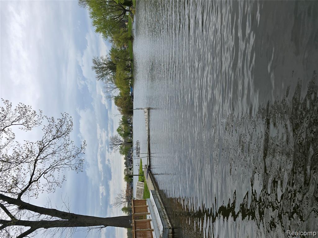 9114 Pontiac Lake Road, White Lake, MI — Photo 17