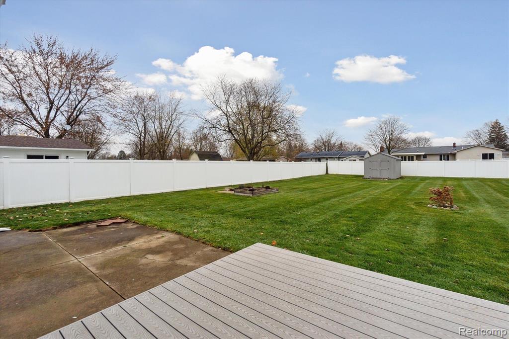 7107 FAIRGROVE Drive, Swartz Creek, MI 48473 — Photo 31